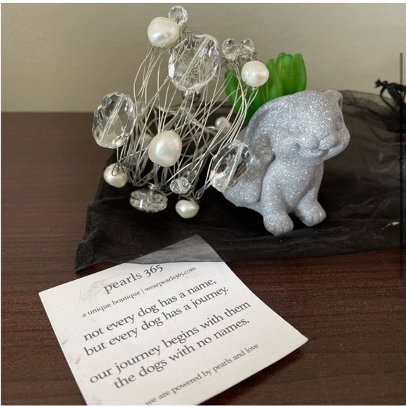 Artisan Handmade Pearl & Crystal Cuff - Picture 4 of 6